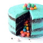 Speckled Egg Pinata Cake | via sweetestmenu.com
