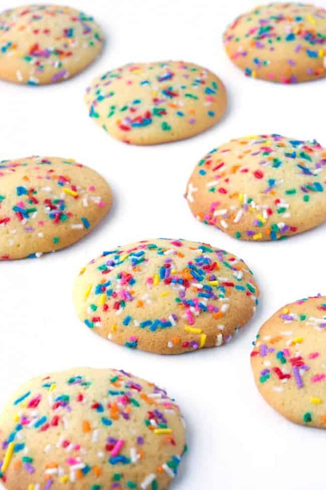 Funfetti Sour Cream Cookies | vis sweetestmenu.com