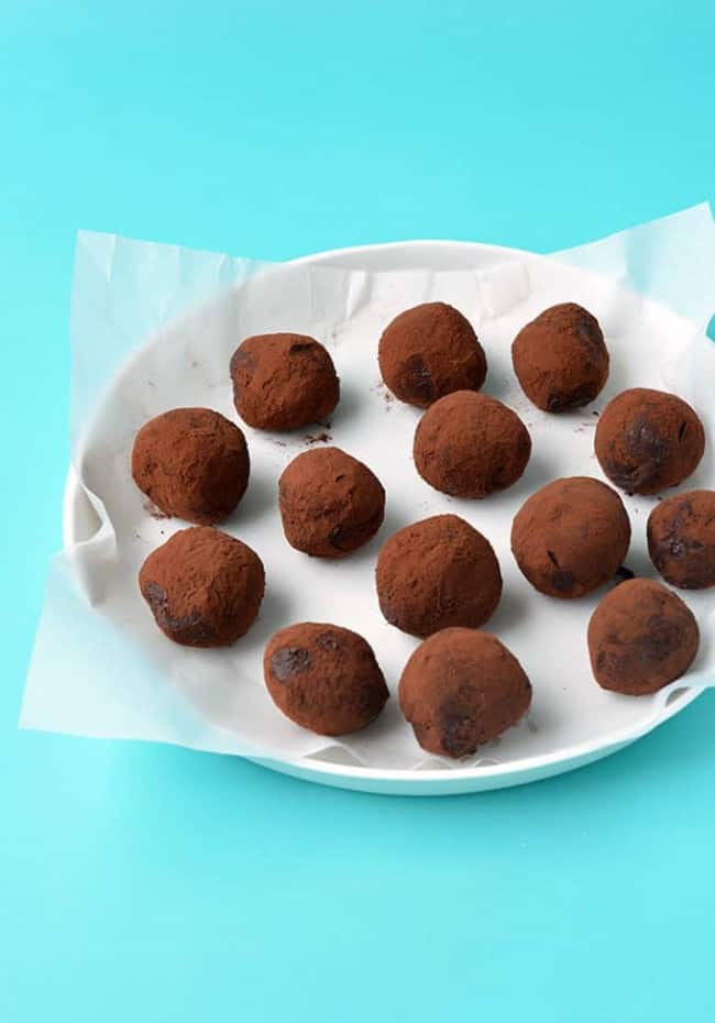 Dark Chocolate Ganache Truffles (3 Ingredients) Sweetest Menu