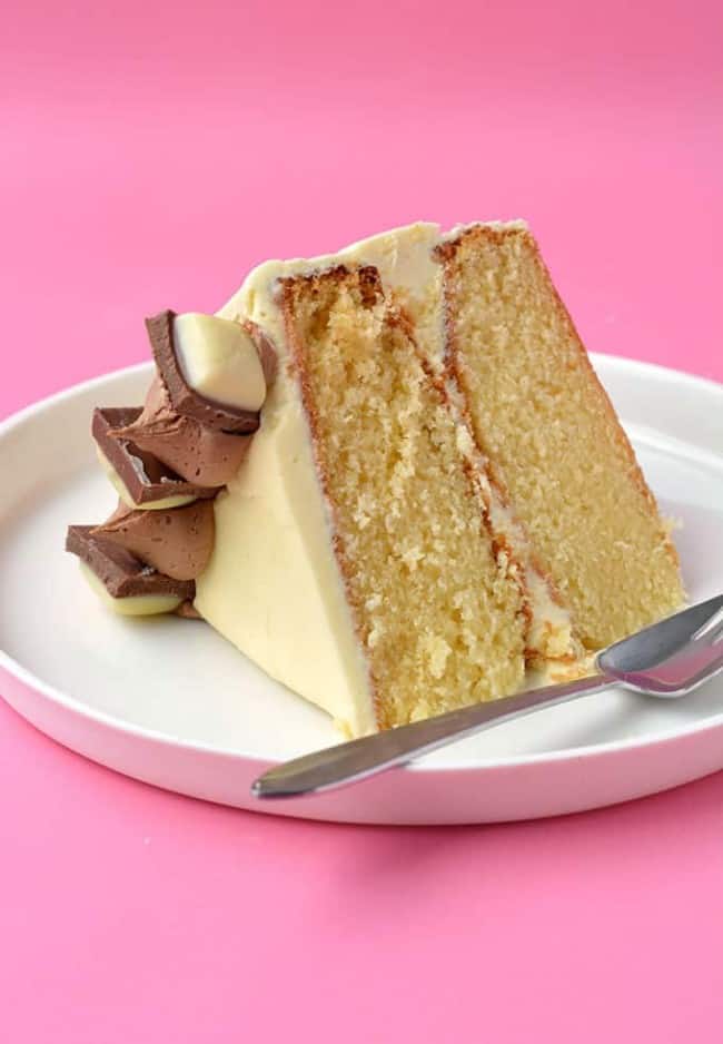 White Chocolate Mud Cake (Soft and Moist) Sweetest Menu