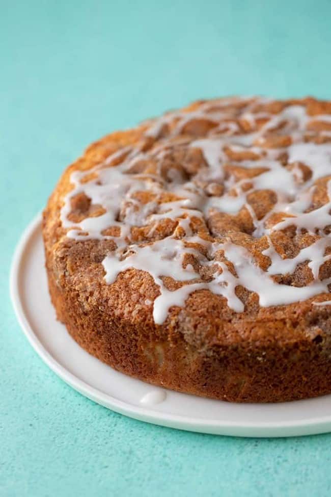 The BEST Cinnamon Apple Cake Sweetest Menu The BEST Cinnamon Apple Cake Sweetest Menu
