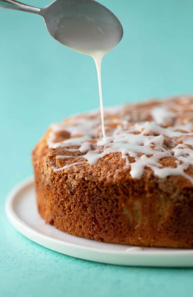The BEST Cinnamon Apple Cake Sweetest Menu