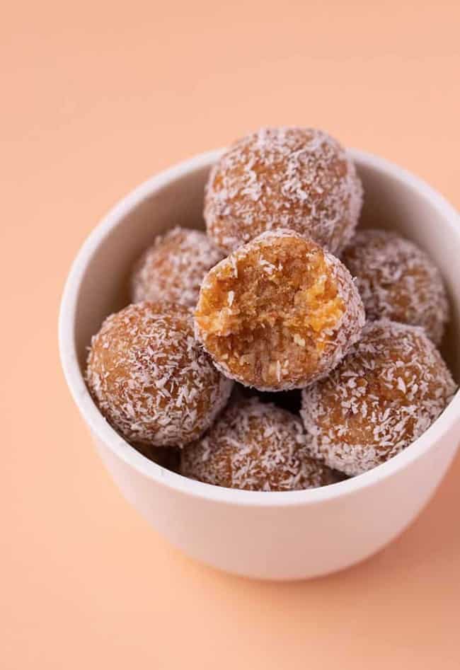 Easy Apricot Balls (Just 5 Ingredients) Sweetest Menu
