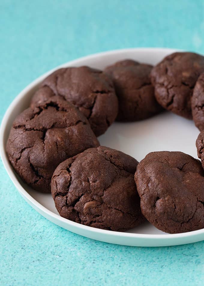 A plate of thick and soft chocolate cookies