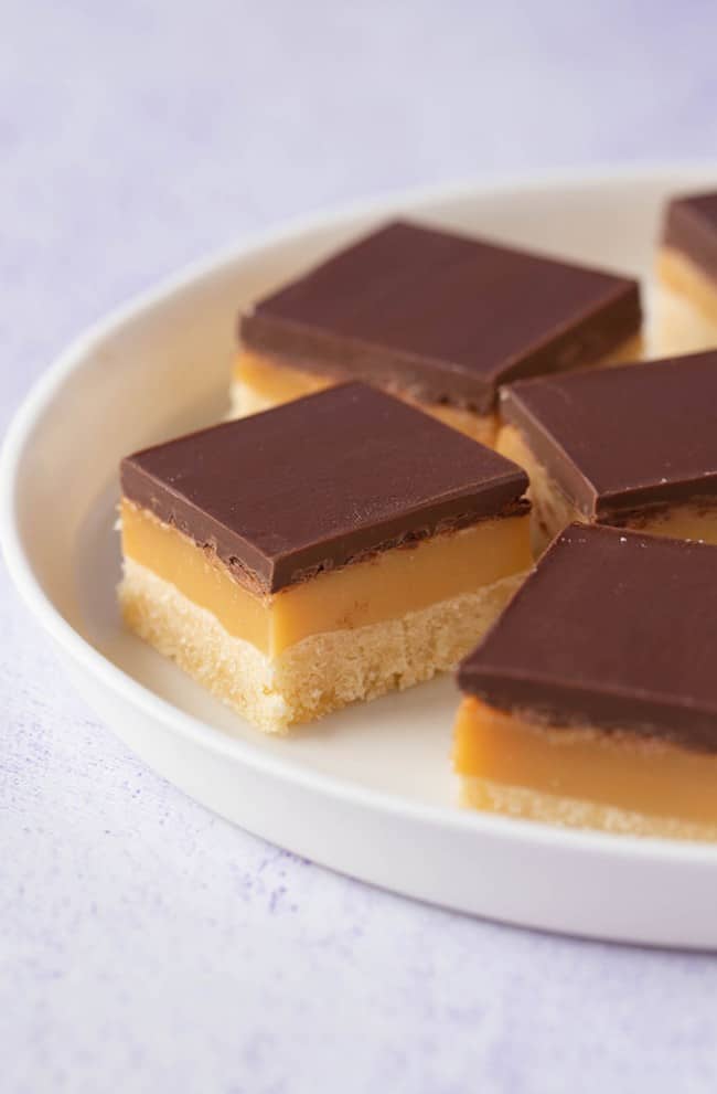 Easy Caramel Slice (Millionaire's Shortbread) Sweetest Menu