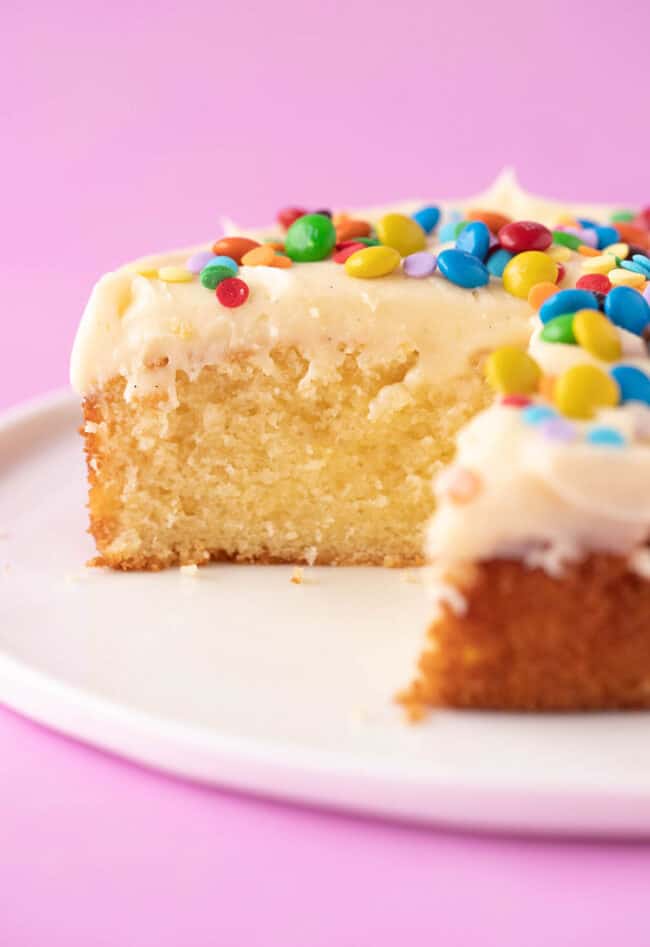 Amazing Small Vanilla Cake (6inch) Sweetest Menu