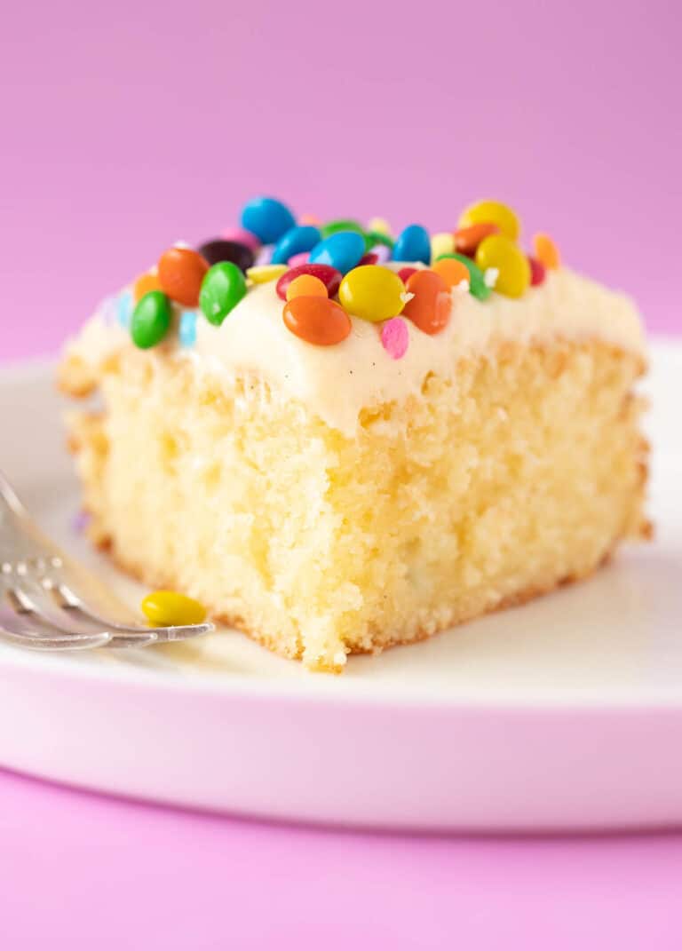 Amazing Small Vanilla Cake (6inch) Sweetest Menu