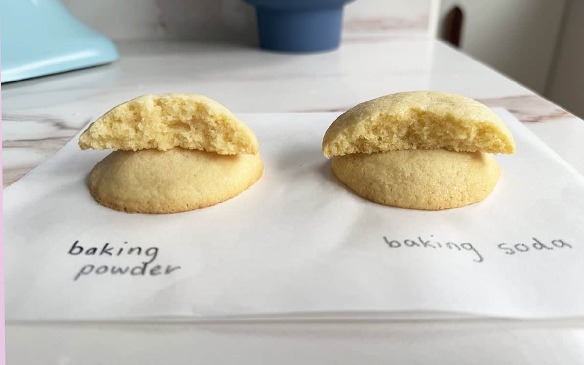 Two cookies, one with baking powder and one with baking soda.